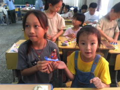 <b>少年健康成长保驾护航</b>