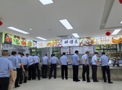 <b><b>安人员各司其职</b></b>